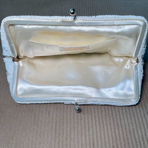 WALBORG Beaded Clutch - Picture 4 of 5